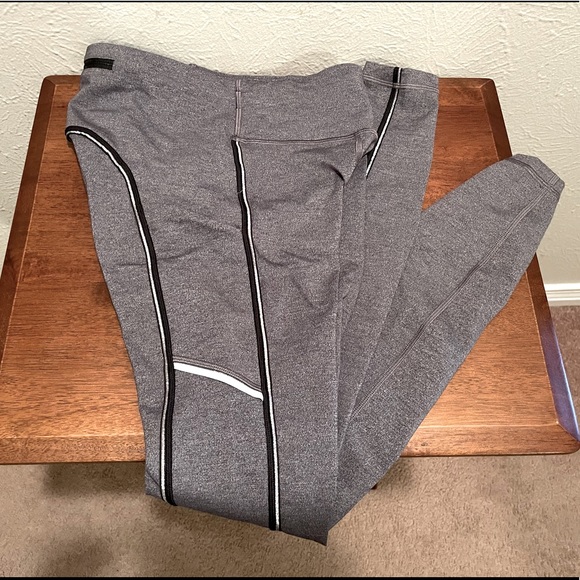 LULULEMON Speed Up Tight 28” - Picture 4 of 7